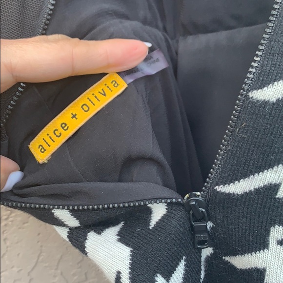 Alice + Olivia Everleigh Houndstooth Dress Sz 0 - Picture 7 of 7